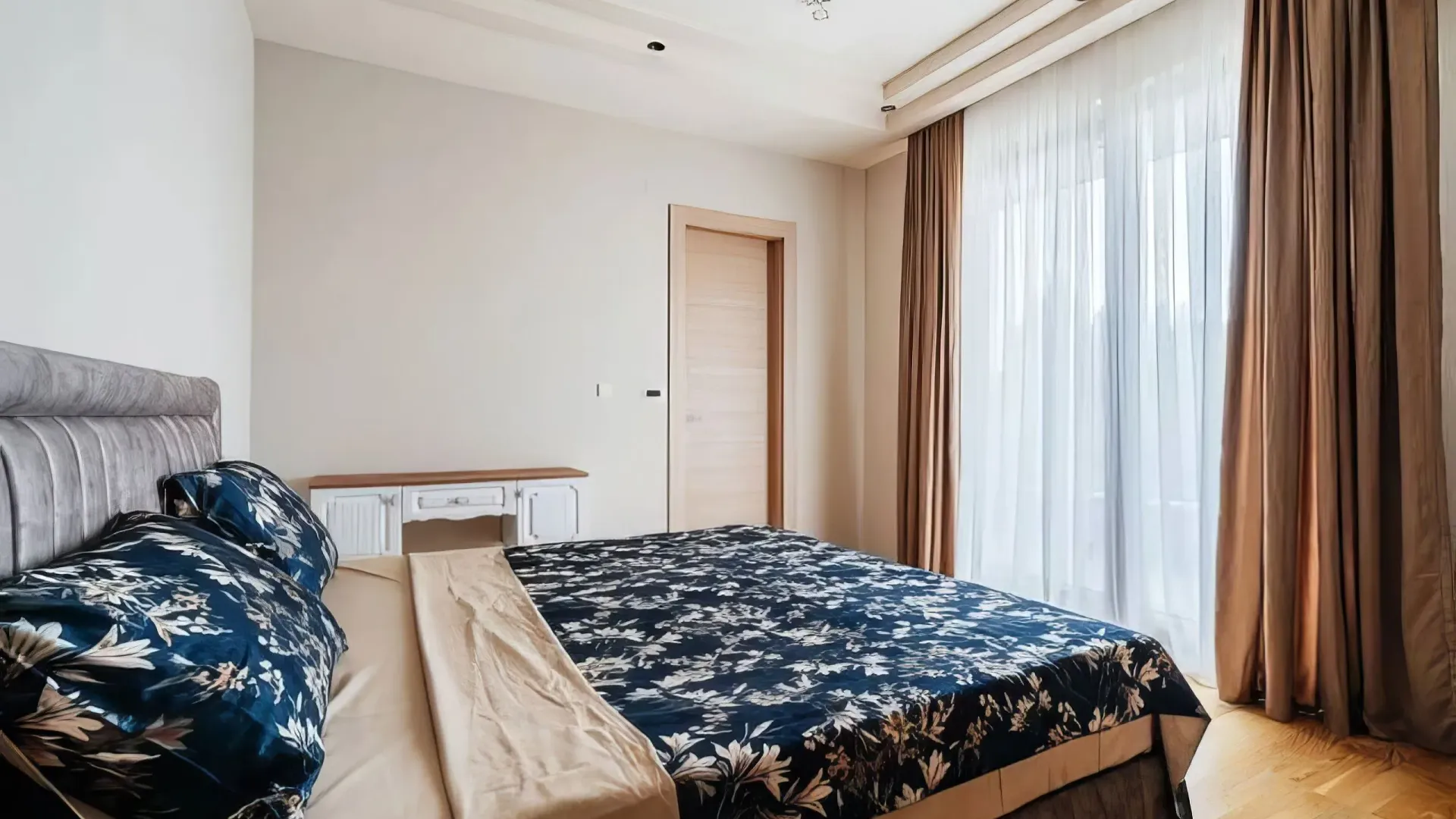 Prodaja, dvosoban stan, 120m², Centar, Budva