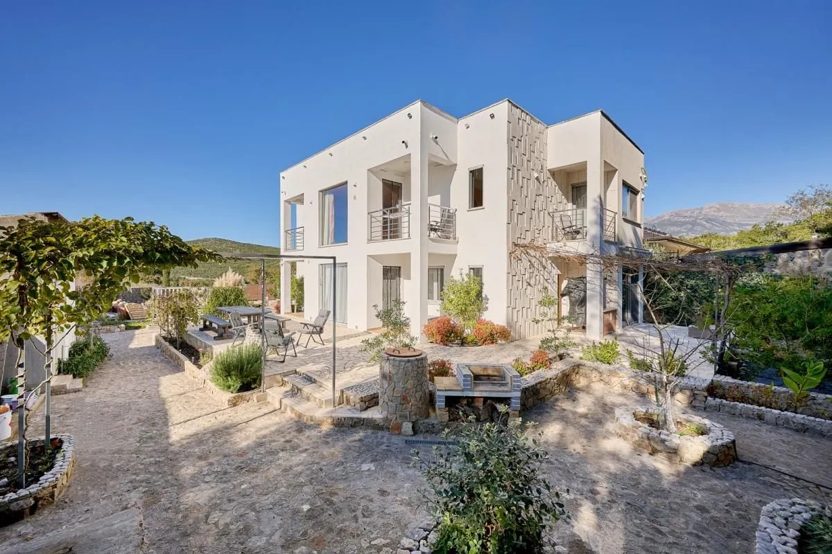 Prodaja, kuća, 200m², Budva, Crna Gora