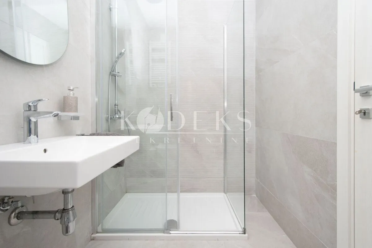Rent, one bedroom apartment, 46m², Central Point, Podgorica