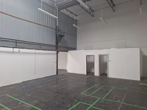 Izdavanje, poslovni prostor, 700m², Zemun Sve Podlokacije, Beograd - image 8