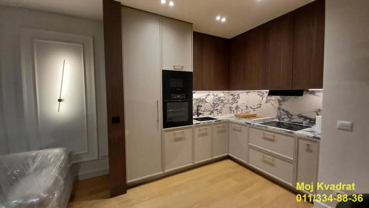 Rent, three bedroom apartment, 92m², Kalenić Pijaca, Vračar Sve Podlokacije