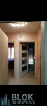 Izdavanje, jednosoban stan, 40m², Centar, Podgorica - image 3