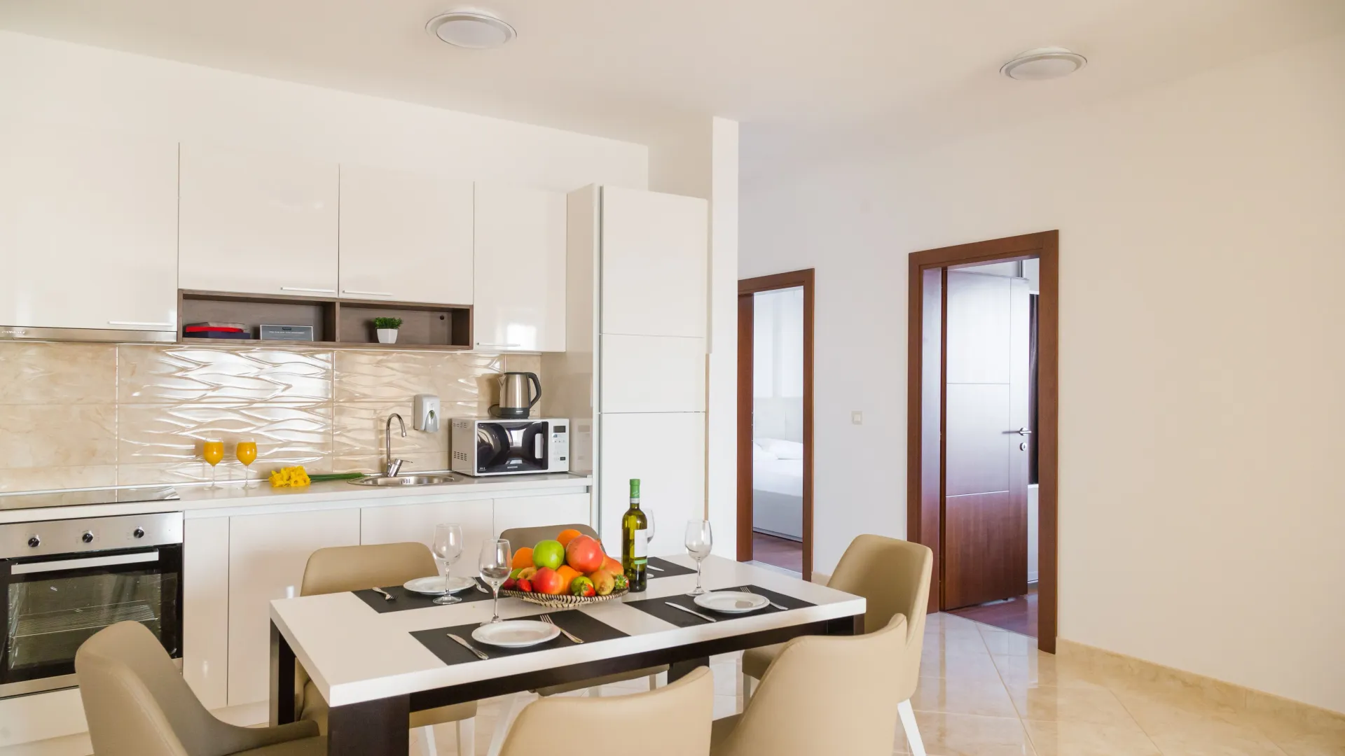 Sale, three bedroom apartment, 107m², Bečići, Budva