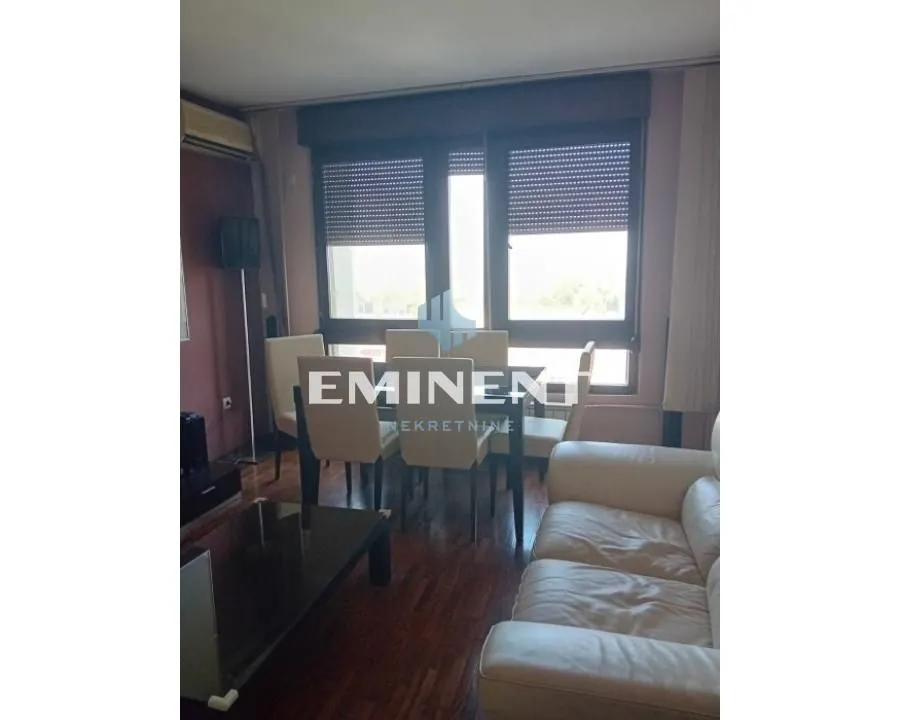 Izdavanje, trosoban stan, 68m², Čukarica, Beograd
