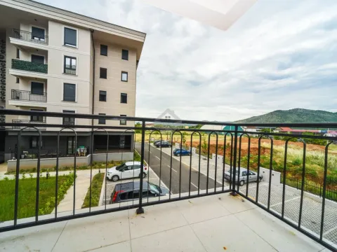 Prodaja, dvosoban stan, 64m², Tološi, Podgorica - image 10