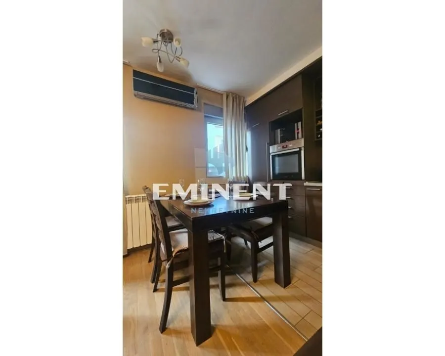 Rent, three bedroom apartment, 74m², Palilula Sve Podlokacije, Beograd