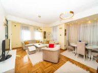 Izdavanje, dvosoban stan, 76m², Centar, Podgorica - image 1