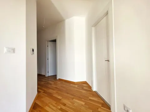 Rent, office space, 117m², Zagorič, Podgorica - image 5