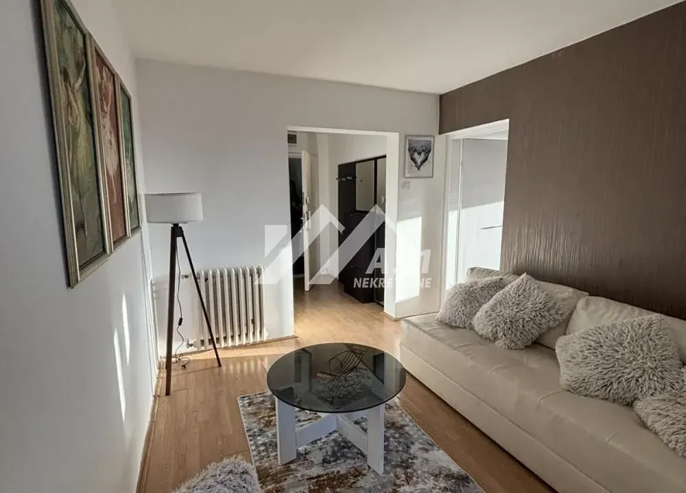 Rent, two bedroom apartment, 40m², Bulevar Oslobodjenja, Novi Sad Sve Podlokacije