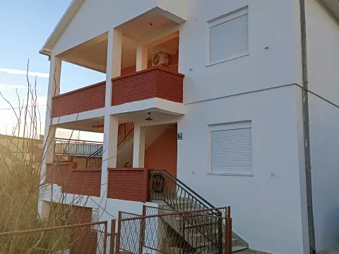 Prodaja, kuća, 237m², Topla, Herceg Novi - image 2