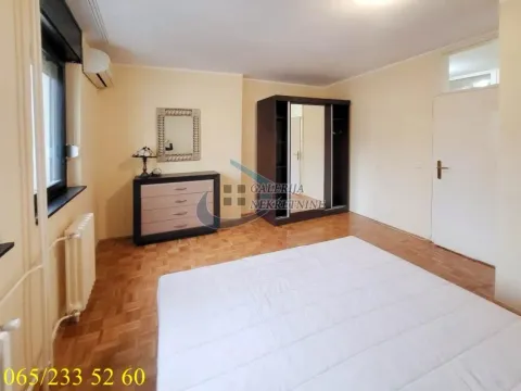 Izdavanje, četvorosoban stan, 117m², Vračar Sve Podlokacije, Beograd - image 11