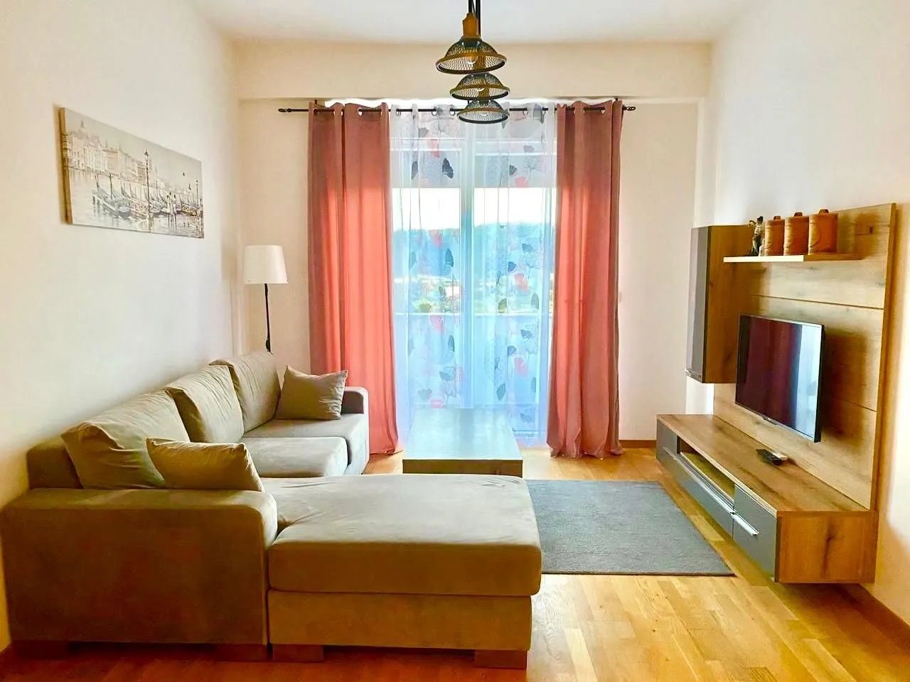 Prodaja, jednosoban stan, 46m², Centar, Bar