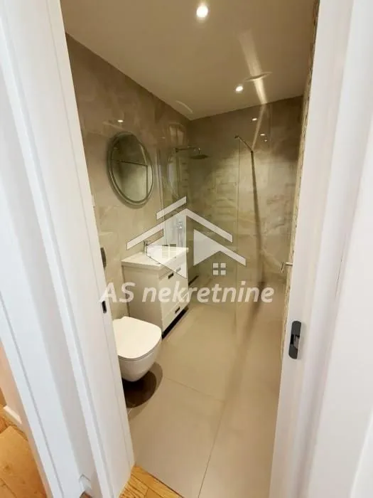 Rent, three bedroom apartment, 125m², Crveni Krst, Beograd