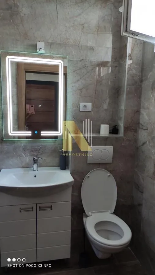 Rent, office space, 350m², Petrovaradin, Novi Sad