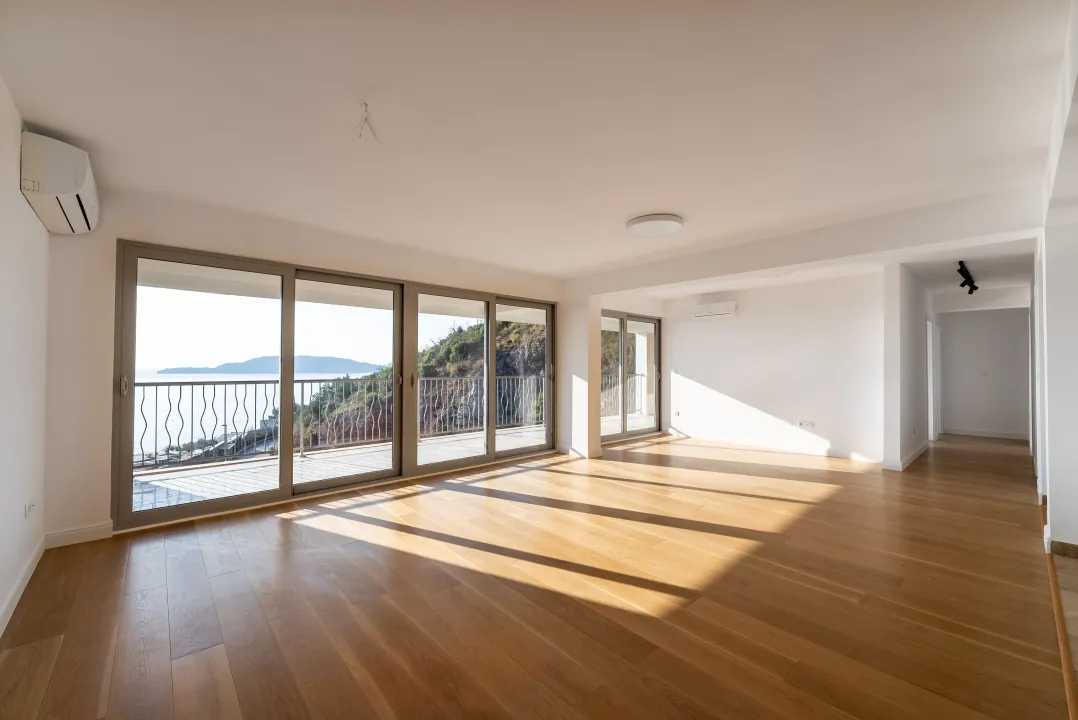 Sale, three bedroom apartment, 161m², Pržno, Budva