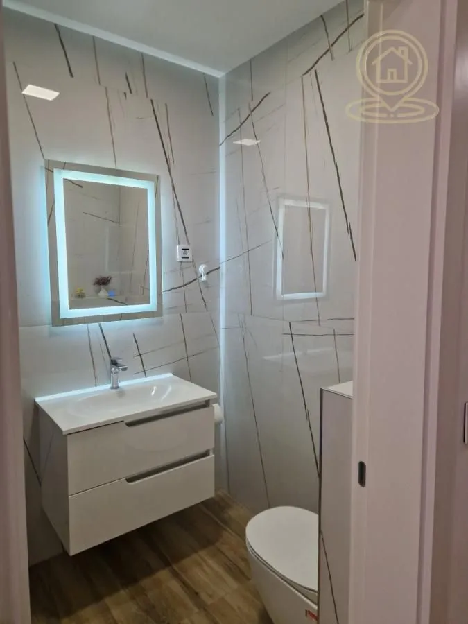 Prodaja, četvorosoban stan, 98m², Petrovaradin, Novi Sad