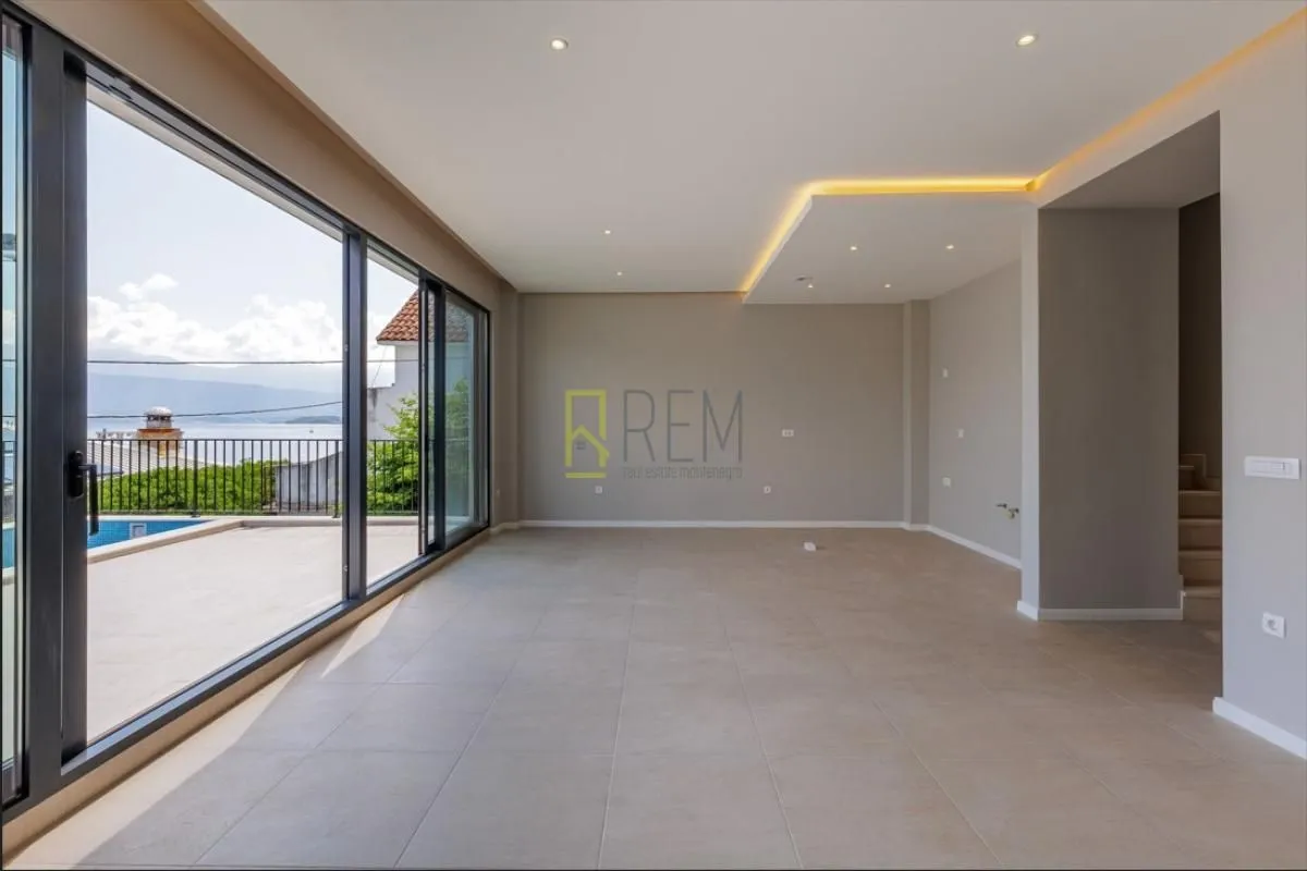 Prodaja, kuća, 200m², Krašići, Tivat