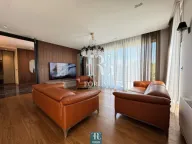 Izdavanje, kuća, 230m², Gornja Gorica, Podgorica - image 4