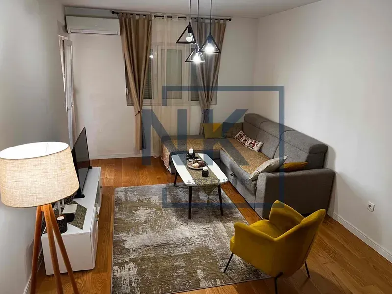 Prodaja, jednosoban stan, 49m², Central Point, Podgorica