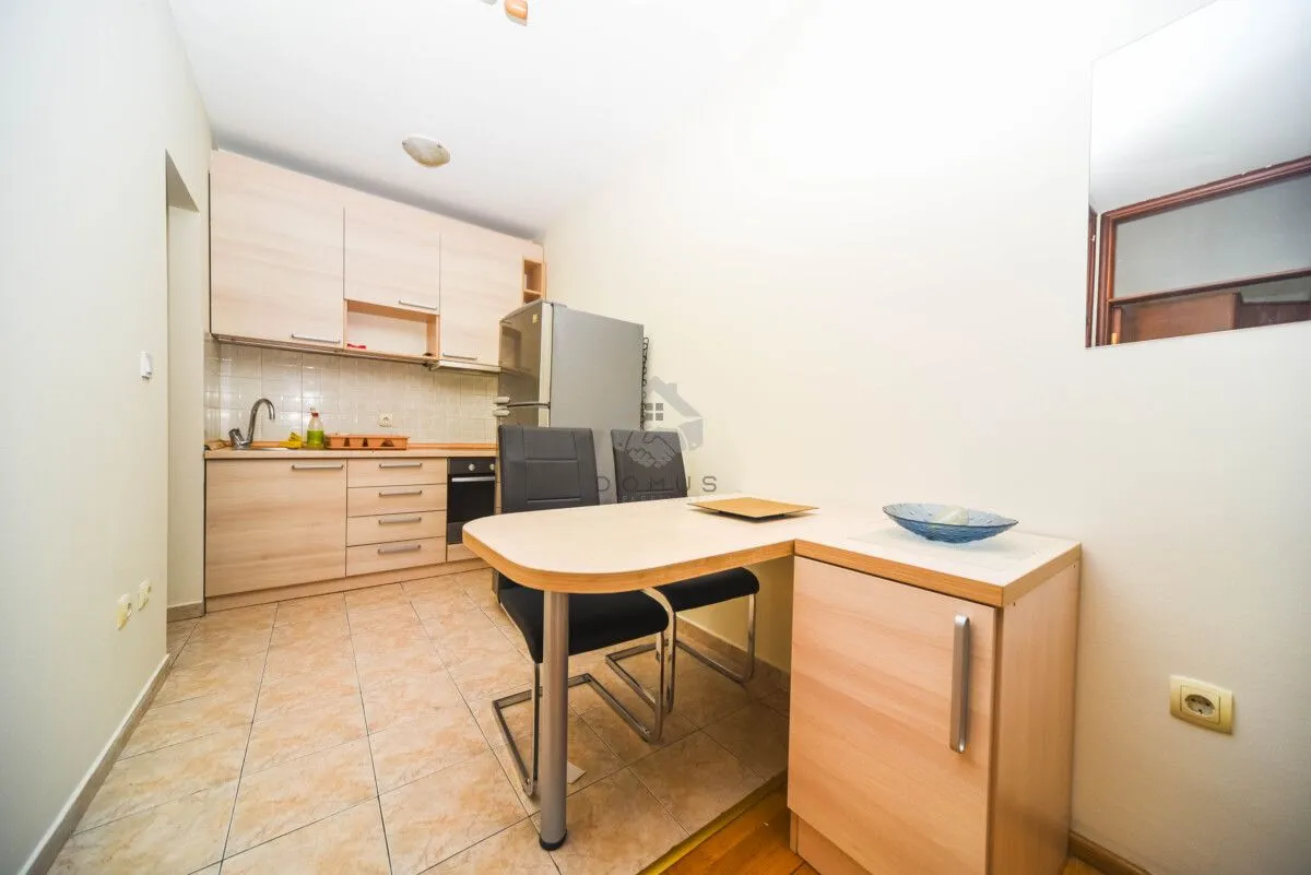 Izdavanje, jednosoban stan, 39m², Pobrežje, Podgorica