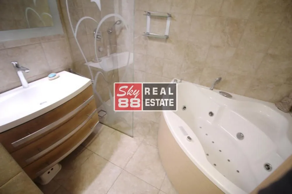 Sale, house, 170m², Savski Venac, Beograd