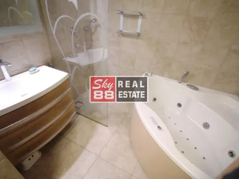 Sale, house, 170m², Savski Venac, Beograd - image 13