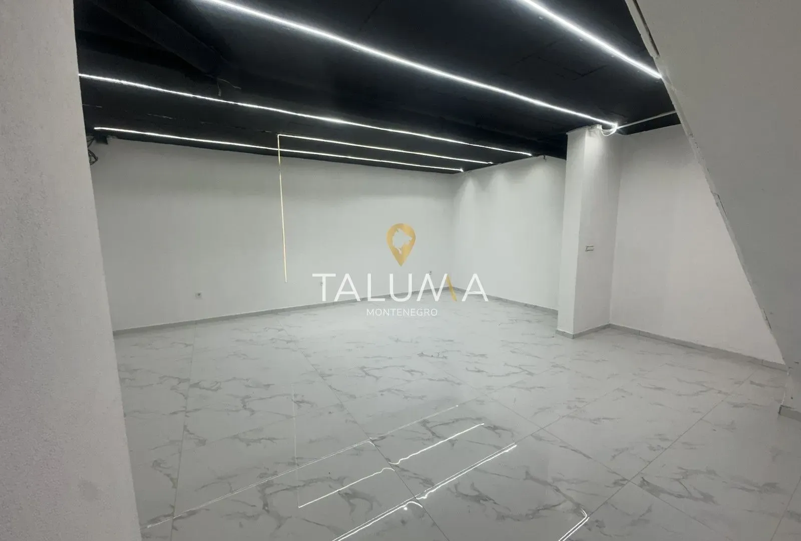 Rent, office space, 115m², Stari Aerodrom, Podgorica