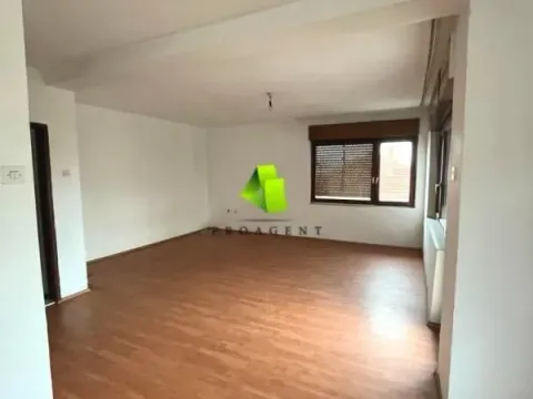 Sale, three bedroom apartment, 97m², Palilula, Niš