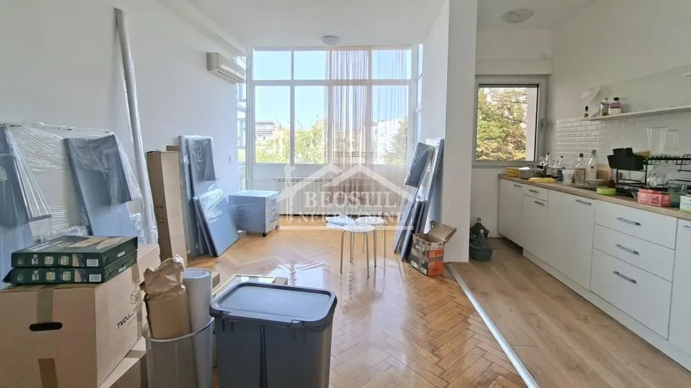 Rent, three bedroom apartment, 78m², Stari Grad, Beograd