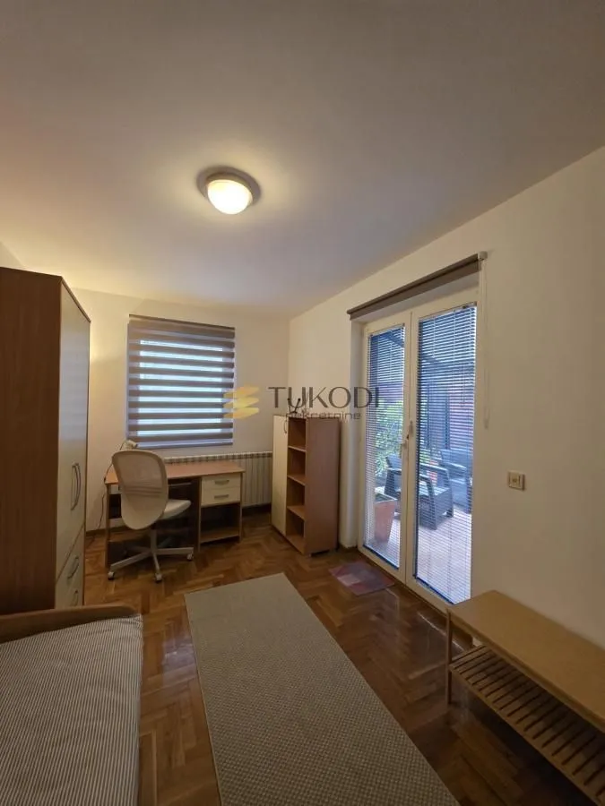 Rent, three bedroom apartment, 100m², Lekino Brdo, Voždovac Sve Podlokacije