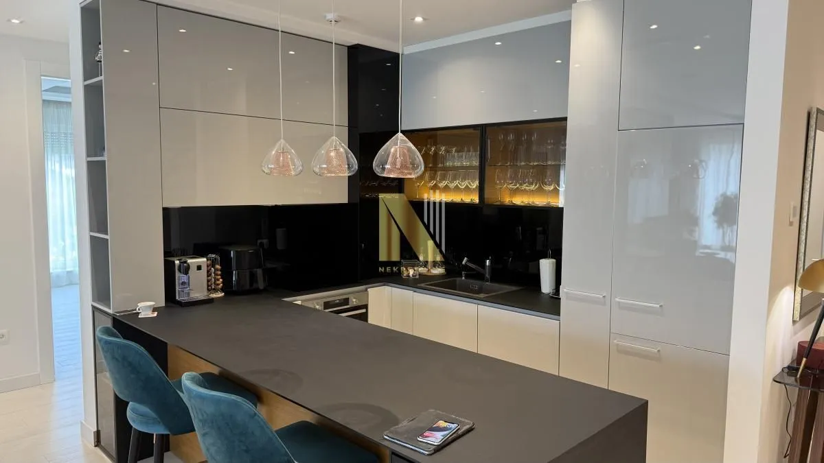 Prodaja, dvosoban stan, 124m², Savski Venac, Beograd