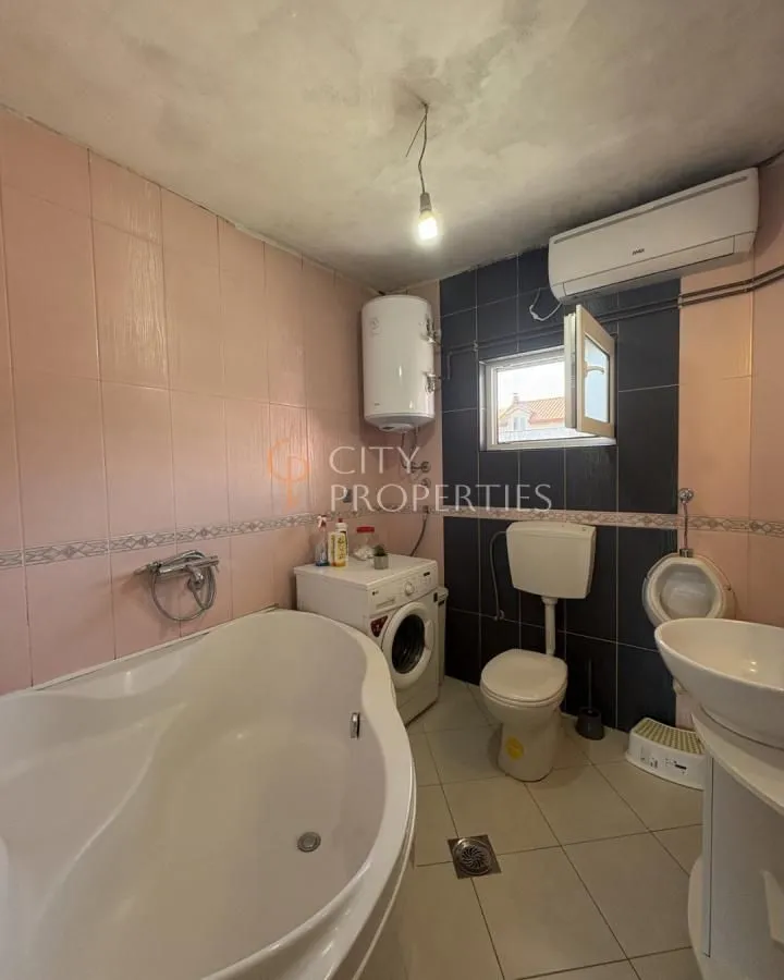 Prodaja, kuća, 178m², Stari Aerodrom, Podgorica