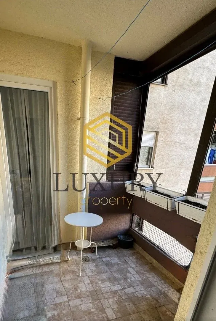 Prodaja, trosoban stan, 87m², Blok 6, Podgorica
