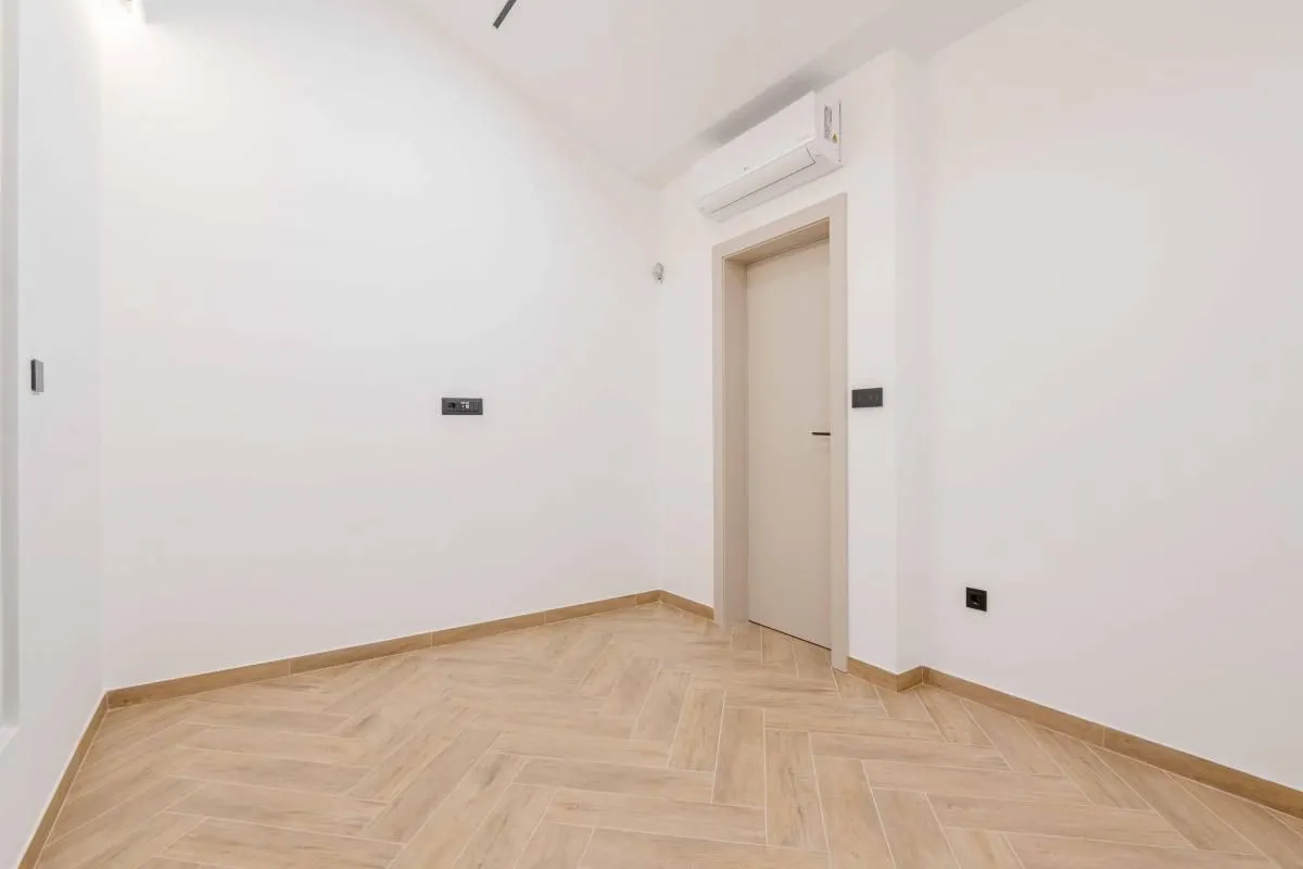 Prodaja, kuća, 240m², Budva, Crna Gora