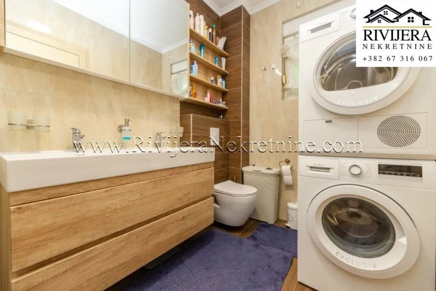 Prodaja, trosoban stan, 122m², Đenovići, Herceg Novi