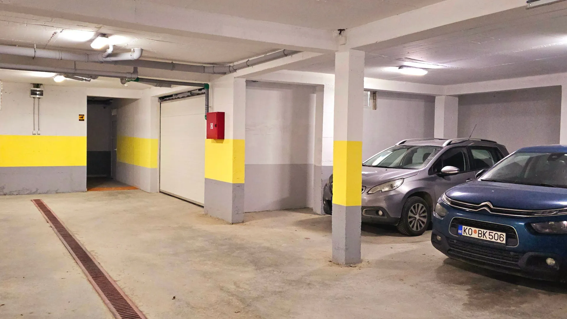 Prodaja, dvosoban stan, 63m², Pod Kuk, Tivat