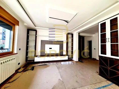 Prodaja, trosoban stan, 100m², Kluz, Zvezdara Sve Podlokacije - image 5