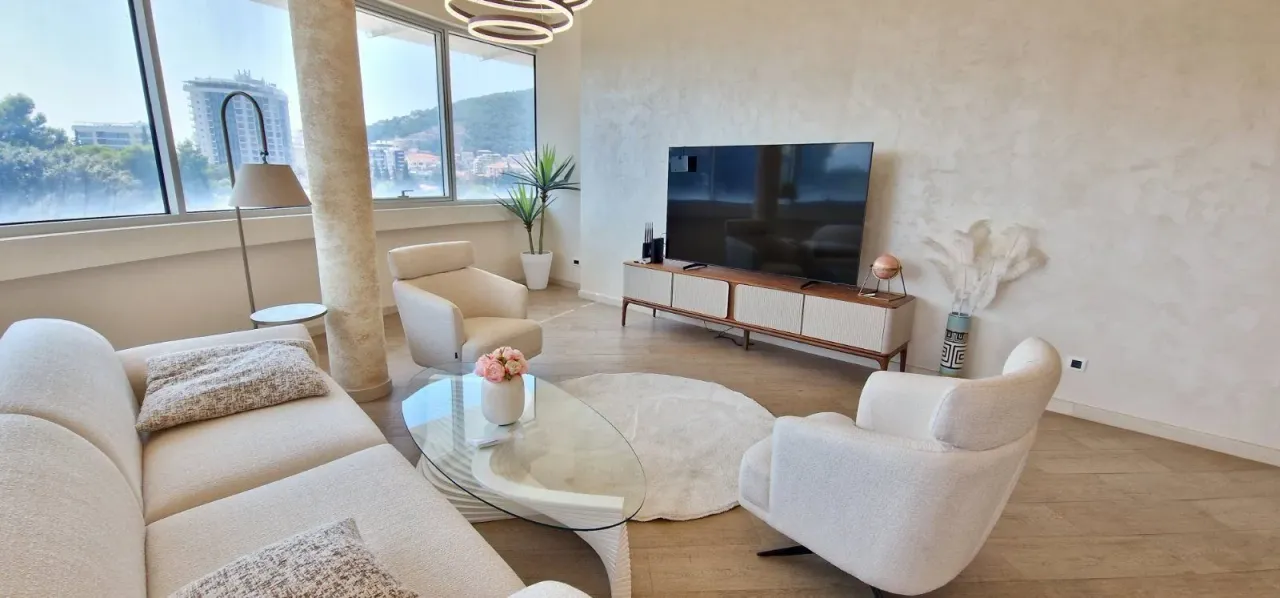 Rent, two bedroom apartment, 112m², Budva, Crna Gora