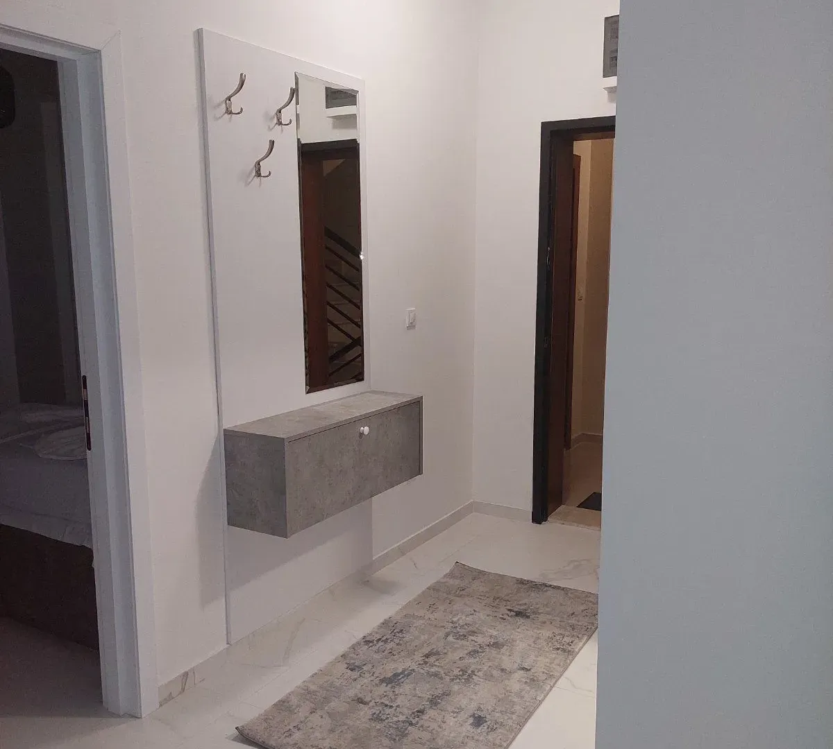 Rent, one bedroom apartment, 69m², Slovenska Plaža, Budva
