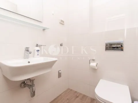 Rent, two bedroom apartment, 72m², City Kvart, Podgorica - image 23