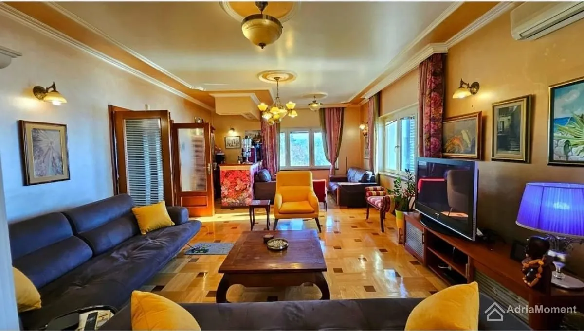 Prodaja, kuća, 296m², Herceg Novi, Crna Gora