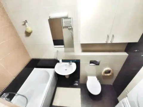 Izdavanje, jednosoban stan, 52m², Blok 6, Podgorica - image 5