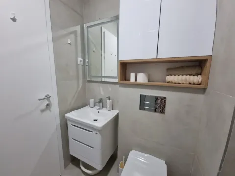 Rent, studio apartment, 25m², Bečići, Budva - image 6