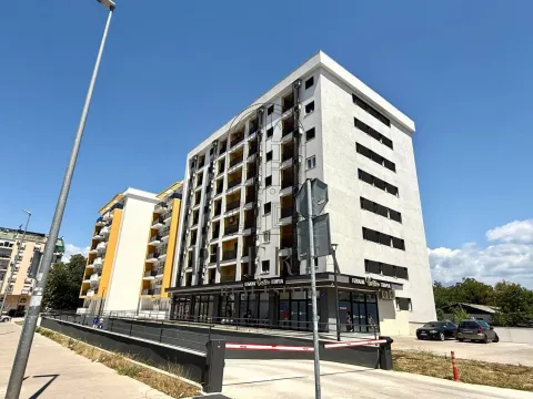 Izdavanje, jednosoban stan, 45m², Pobrežje, Podgorica - image 14