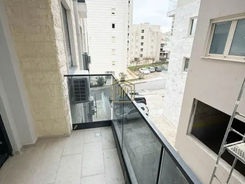 Sale, one bedroom apartment, 37m², Bečići, Budva - image 2