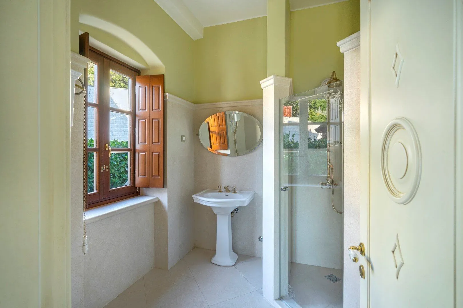 Sale, house, 470m², Reževići, Budva
