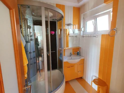 Daily-rent, studio apartment, 33m², Donja Lastva, Tivat - image 15