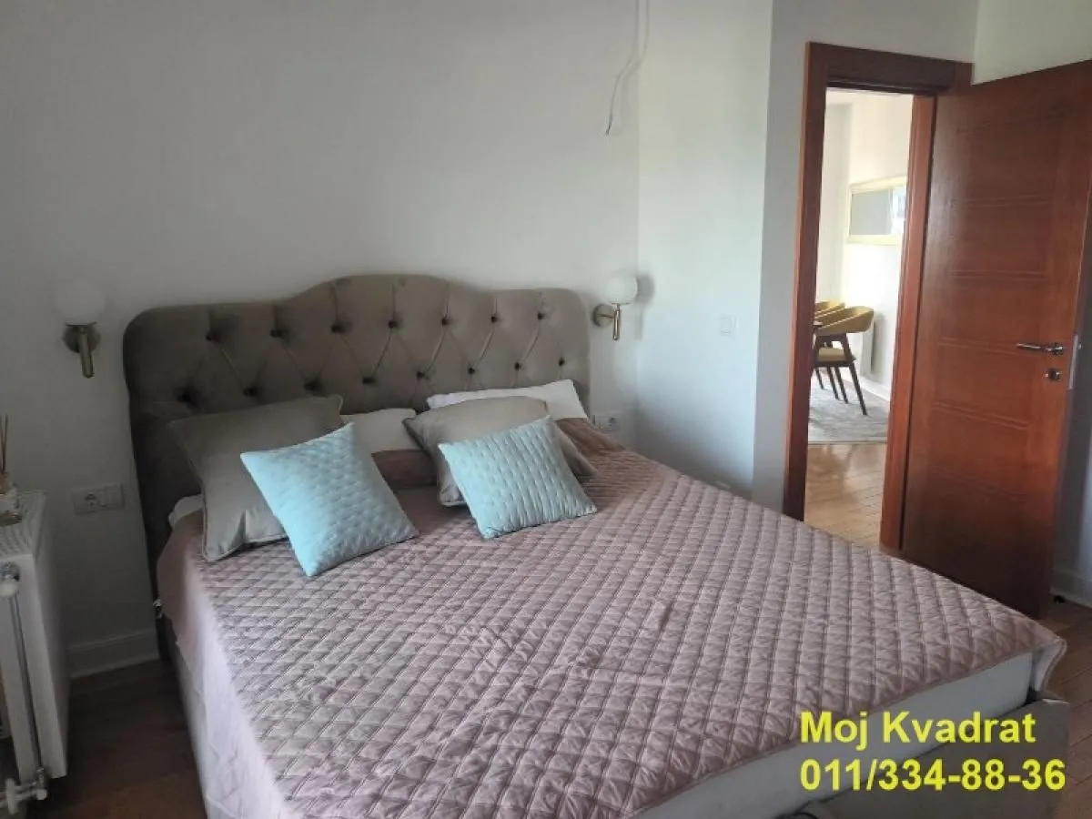 Prodaja, trosoban stan, 92m², Novi Banovci, Stara Pazova