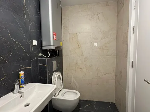 Izdavanje, stan, 64m², Tološka šuma, Podgorica - image 10