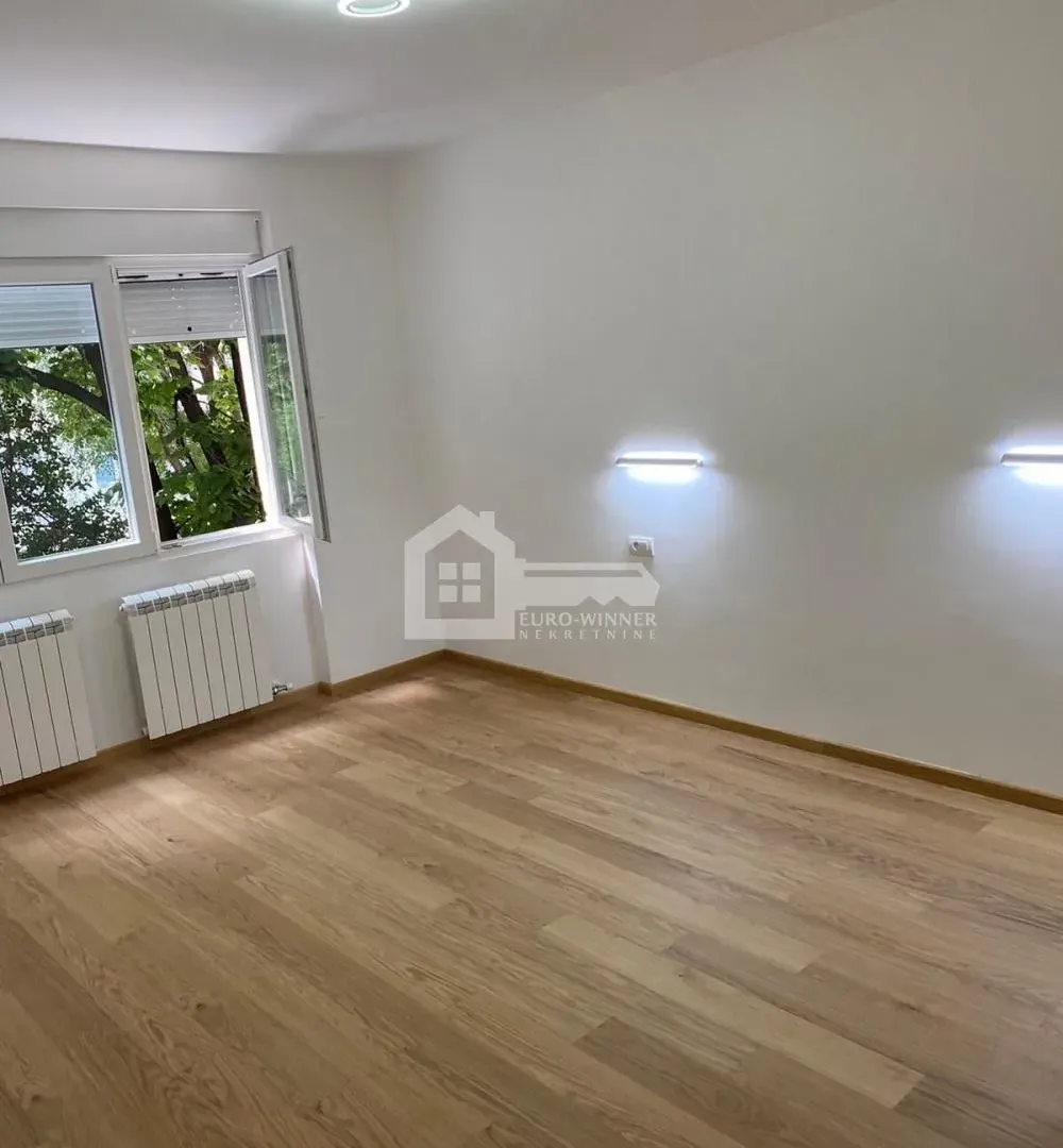 Izdavanje, trosoban stan, 63m², Palilula Sve Podlokacije, Beograd
